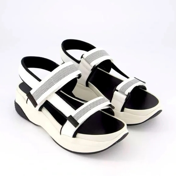 Vagabond Lori Strap Sandals Black & White - Picture 1 of 8